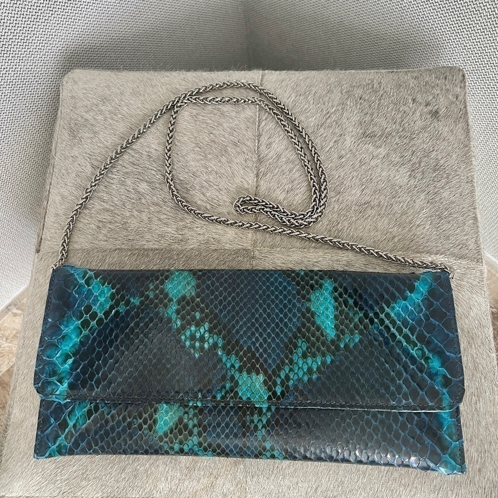 PHYTON SNAKE SKIN CLUTCH - WITH CHAIN WITH MATCHING BELT - Picture 3 of 11